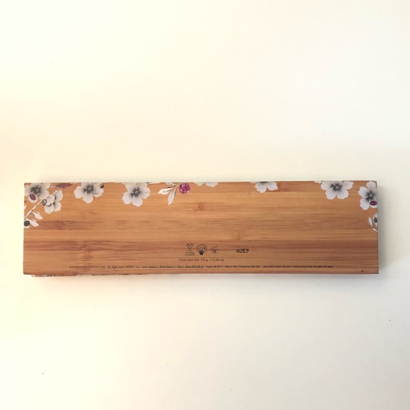 butter LONDON Natural Goddess palette - Picture 2 of 5